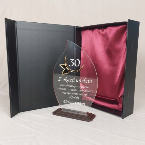 Elegancka statuetka z grawerem w etui Prezent na urodziny 30 40 50 60 70