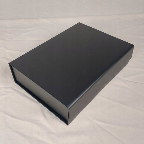 Statuetka podziękowanie dla nauczyciela w eleganckim etui dla Wychowawcy