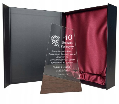 Statuetka urodzinowa - elegancki prezent w etui na wyjątkową okazję GRAWER