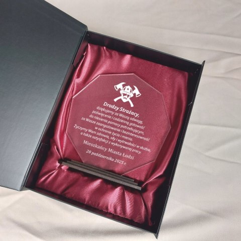 Podziękowanie dla strażaka elegancka statuetka prezent na Dzień Strażaka