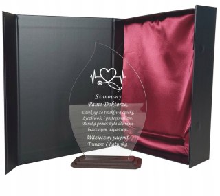 Prezent dla lekarza statuetka z dedykacją podziękowanie za troskę i opiekę